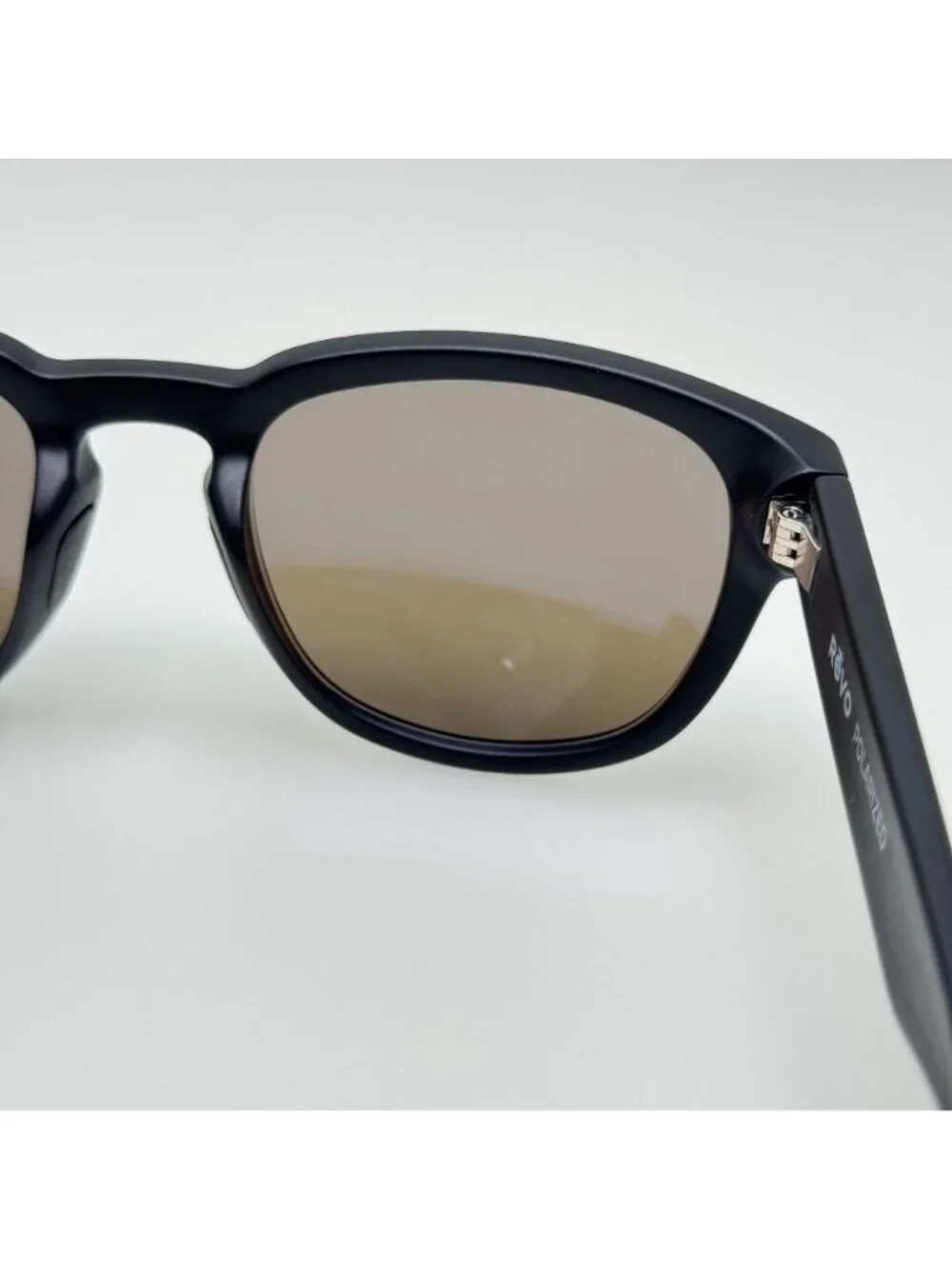 Revo Sunglasses RE 1054 01 Zinger Polarized 53-20-140